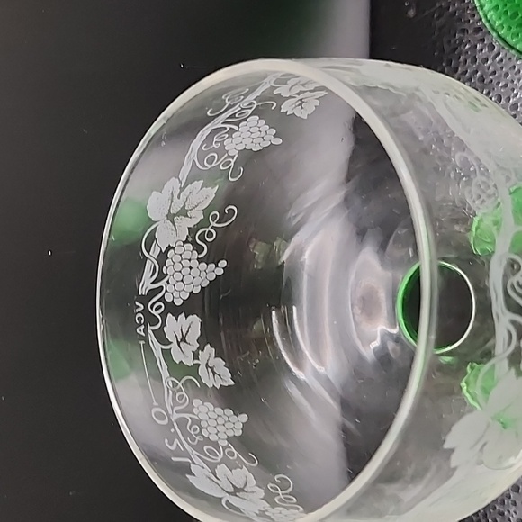 Vintage Luminarc Emerald Green Beehive Stem Grapevine Wine Goblets 6 Count - Picture 13 of 15